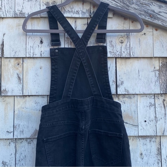 Madewell Cross Back Black Denim Overalls - Picture 5 of 8